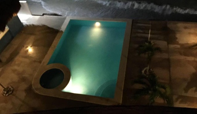 Mystic Lounge - on the beach with swimming pool in Chicxulub