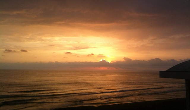 Oceanfront Penthouse, Unbelievable Views - Luxury 4BR/4.5BA with pool table in Jaco