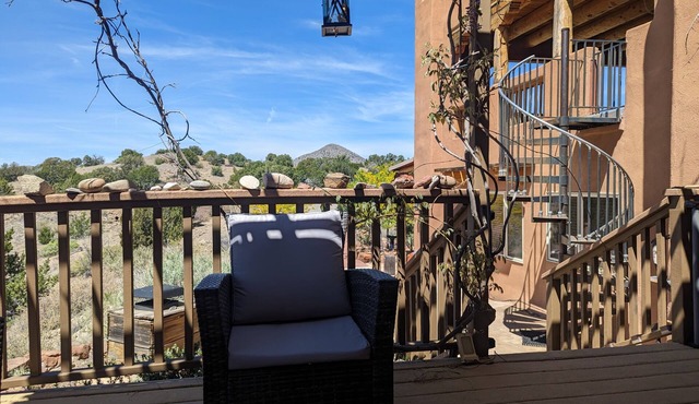 Private Country Stay Just 20 Minutes from Santa Fe in Santa Fe