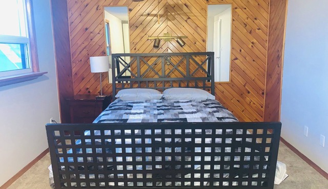 Rustic Charm: A Tranquil Getaway in Ajax