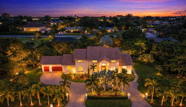 Sawgrass Estates Luxury Mansion 7 Bed | Basketball Court | Movie Theater | Game Room | Pool in Plantation