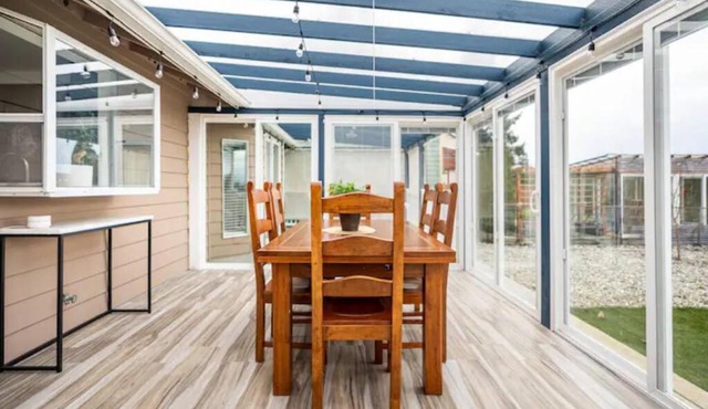 Shiny Rambler House with Spacious Solarium. in Everett