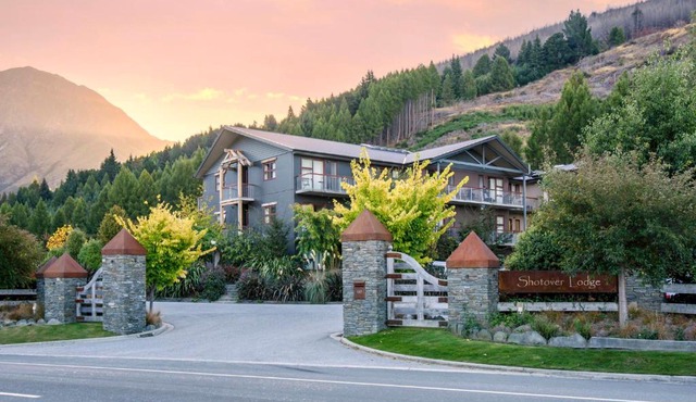 Shotover Lodge in Queenstown