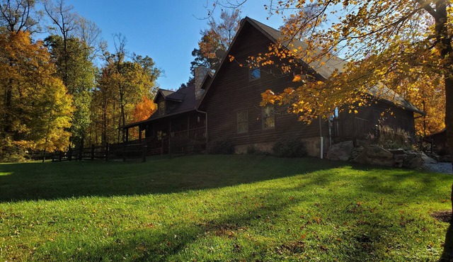 Spring Acre Log Cabin in Paradise