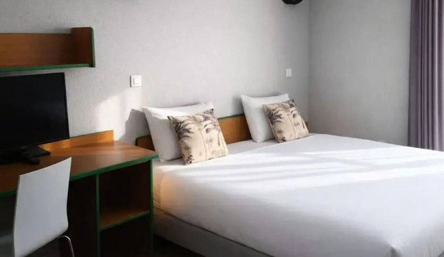 Studio for 2 people in Maisons Alfort