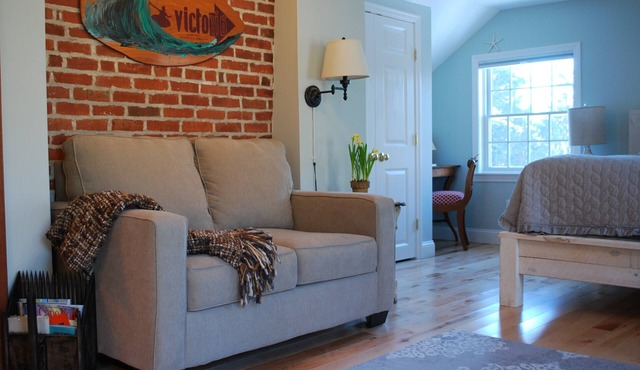 ★ The Osprey Nest Suite ★ Private Entrance & Bath ★ in Barnstable