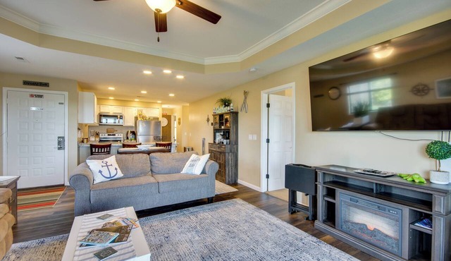 'The Wake Zone' Condo Near Lake of the Ozarks in Lake Ozark