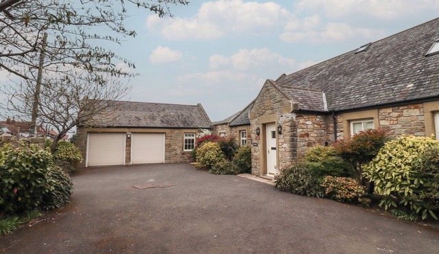 THE WYND, family friendly, country holiday cottage in Bamburgh in Bamburgh