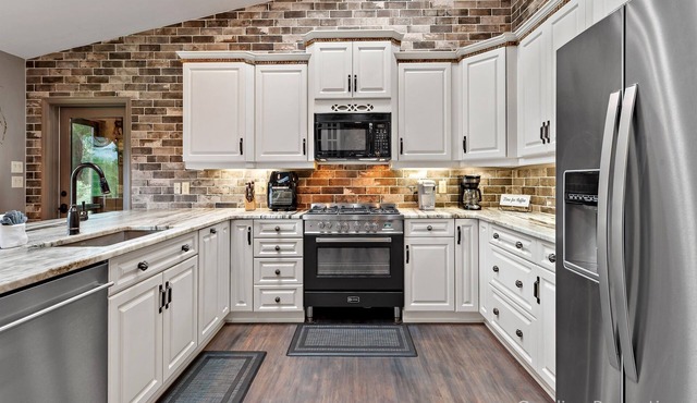 TranquiliTee Retreat on Apple Valley Golf course! in Lake Lure