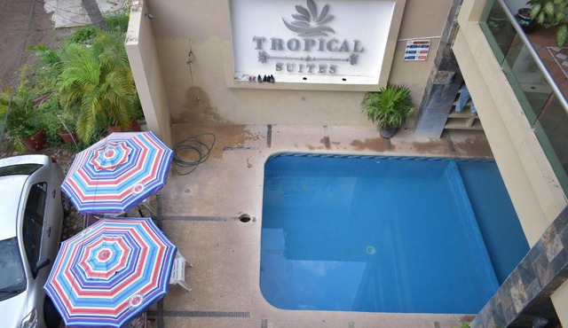 Tropical Suite in Los Ayala