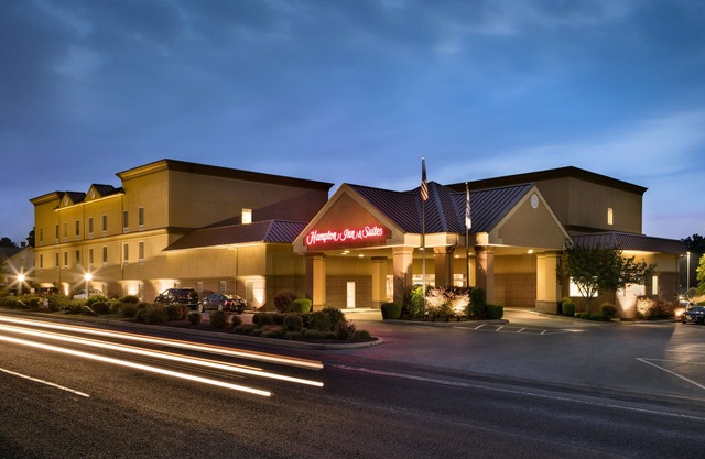 Hampton Inn & Suites Hershey in Dauphin County