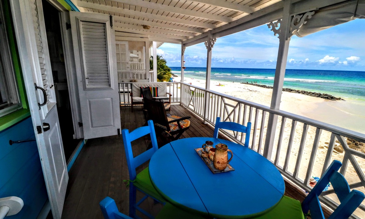 Saint Matthias Apartment | Upper Swanage - On the Beach.