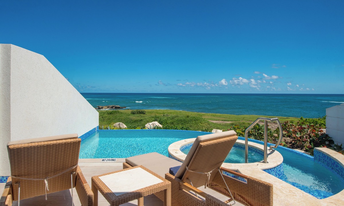 Whitehaven Villa | East Resort