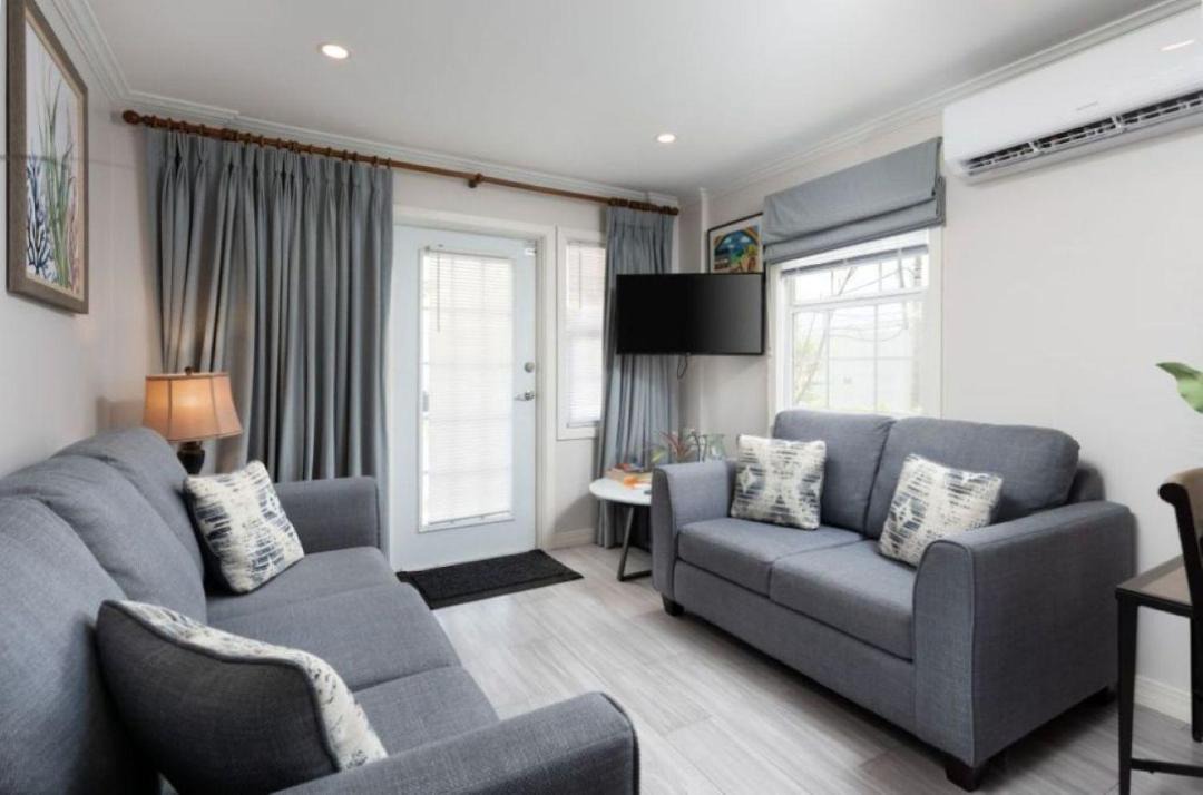 Durants Villa | The White Villa