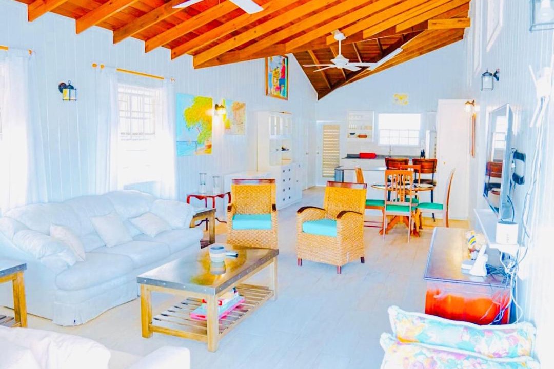 Inch Marlowe House | Endless Summer - by ZenBreak