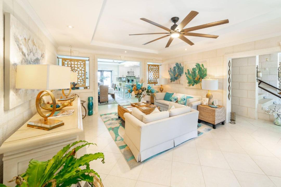 Inch Marlowe House | Hidden Gem The Tropical - by ZenBreak