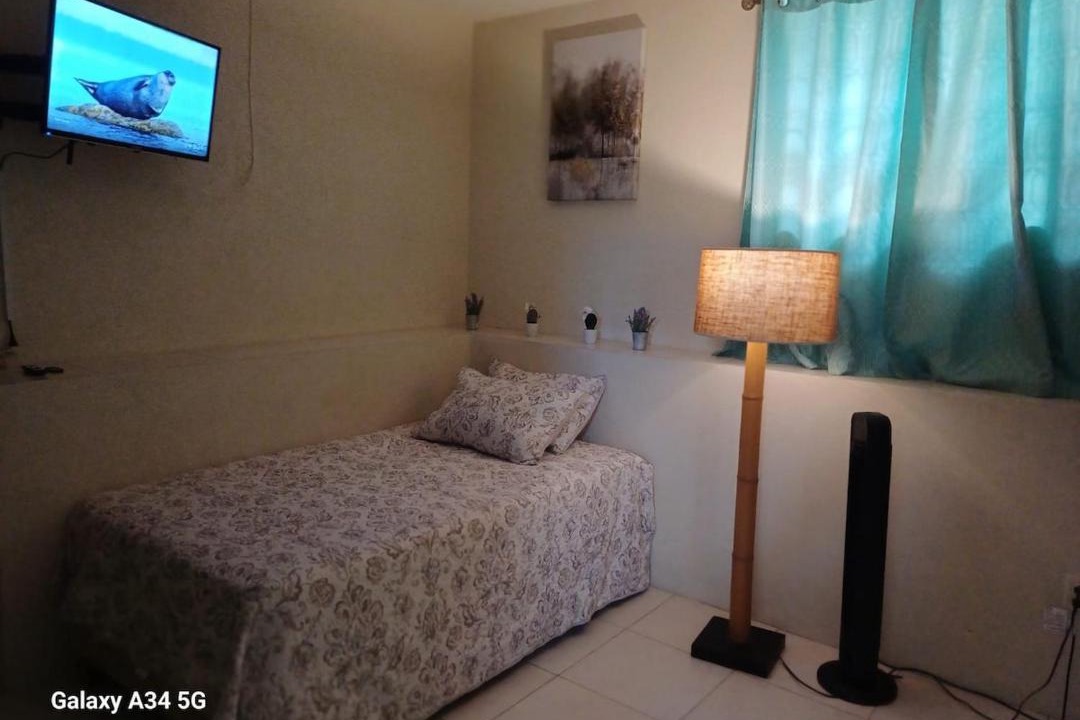 Fitts Village Apartment | Modern studio apartment near beach