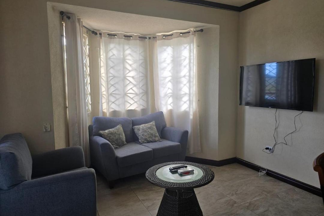 Maxwell Hill Apartment | Welcome to our cozy retreat!
