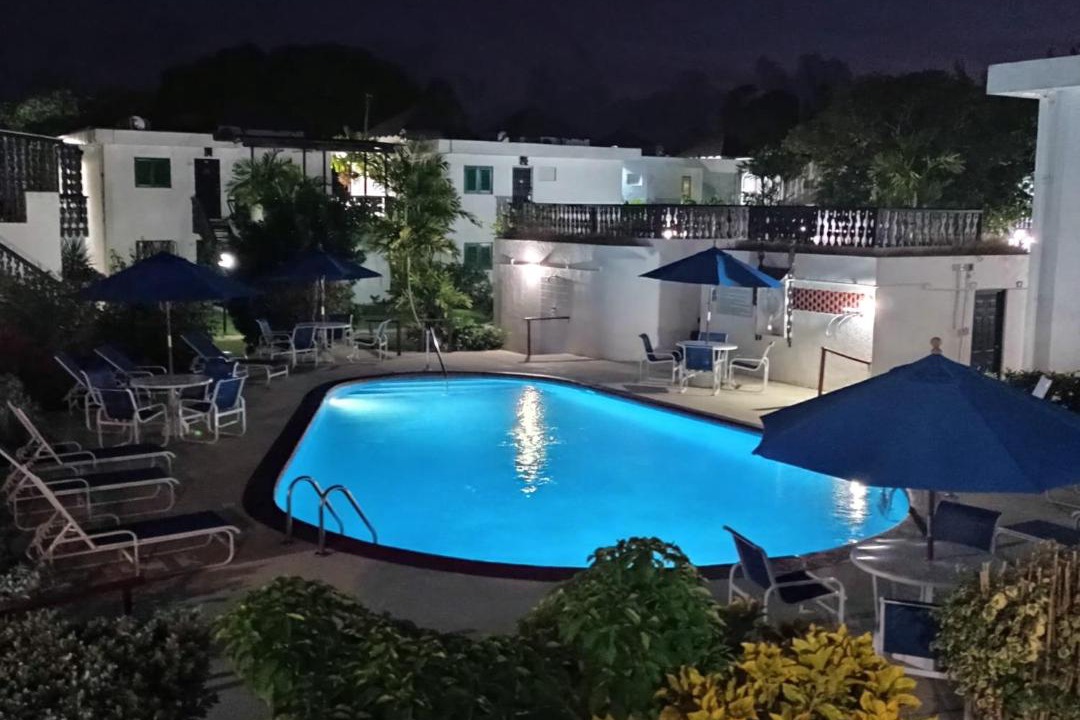 Rendezvous Apartment | 126 Friendship, Rockley Golf Club