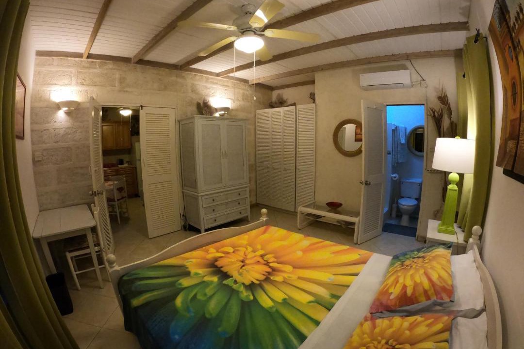Silver Sands Apartment | Yellow Bird Apartment