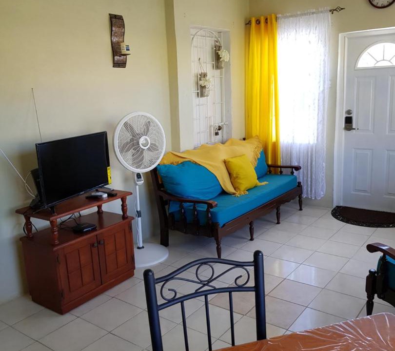 Eagle Hall Apartment | Spacious Colonial