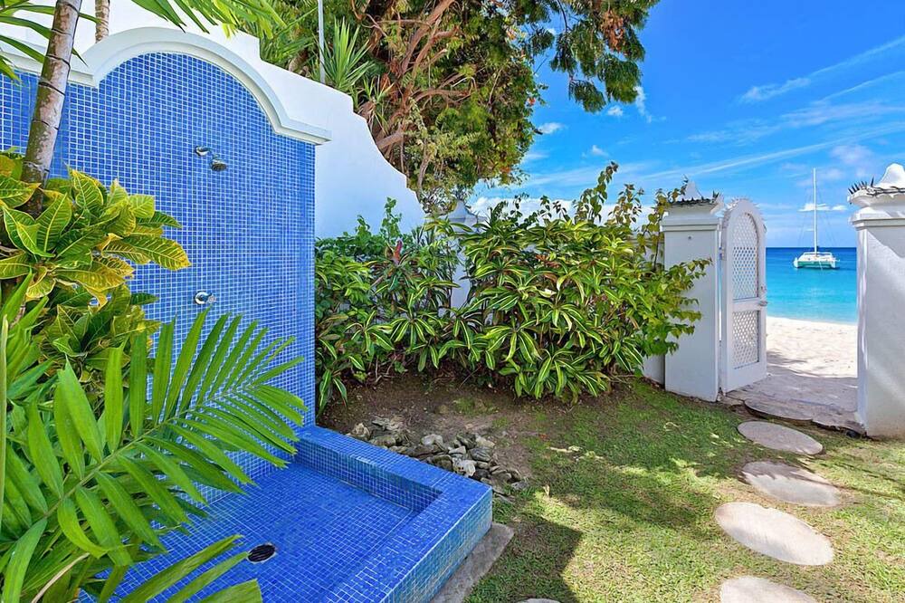 Photo of Outdoor in Lower Carlton