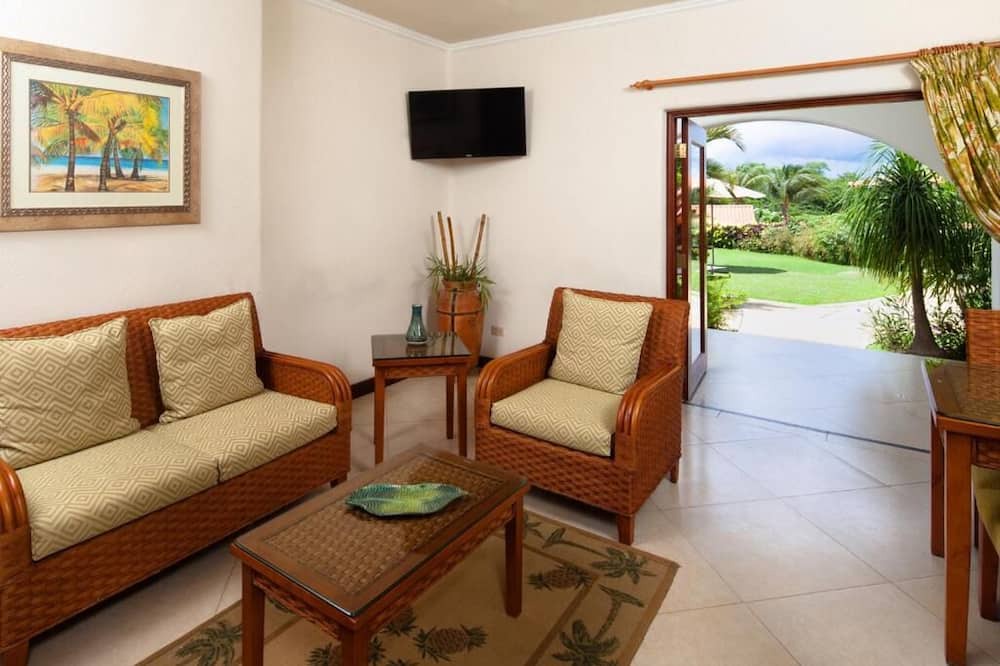 Photo of Livingroom in Maynards