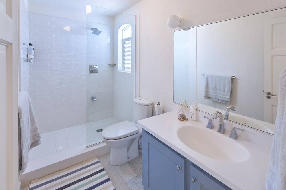 Photo of Bathroom in Atlantic Shores