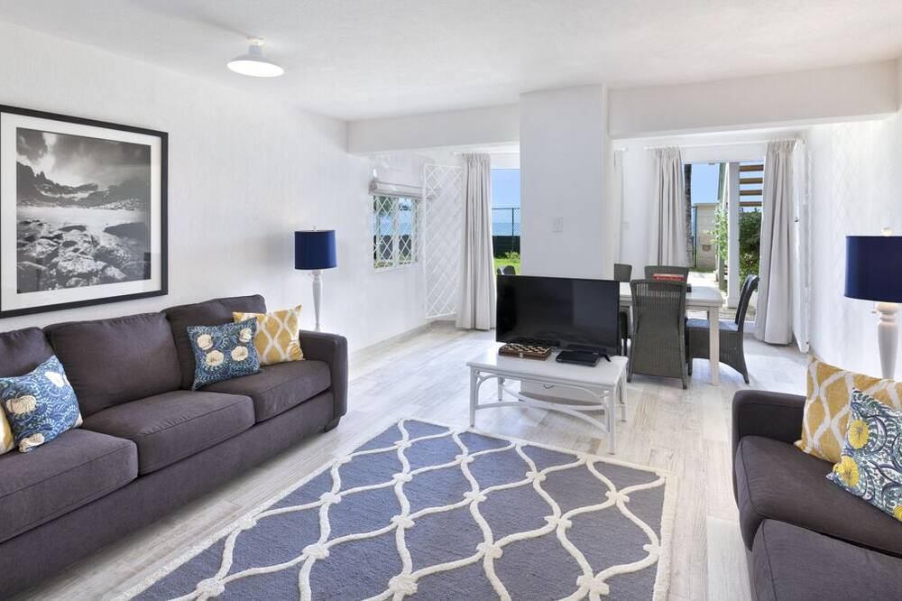 Photo of Livingroom in Atlantic Shores