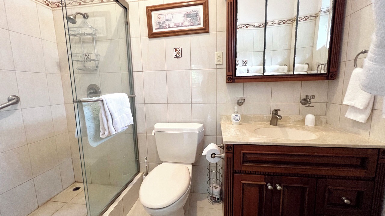 Photo of Bathroom in Lower Carlton