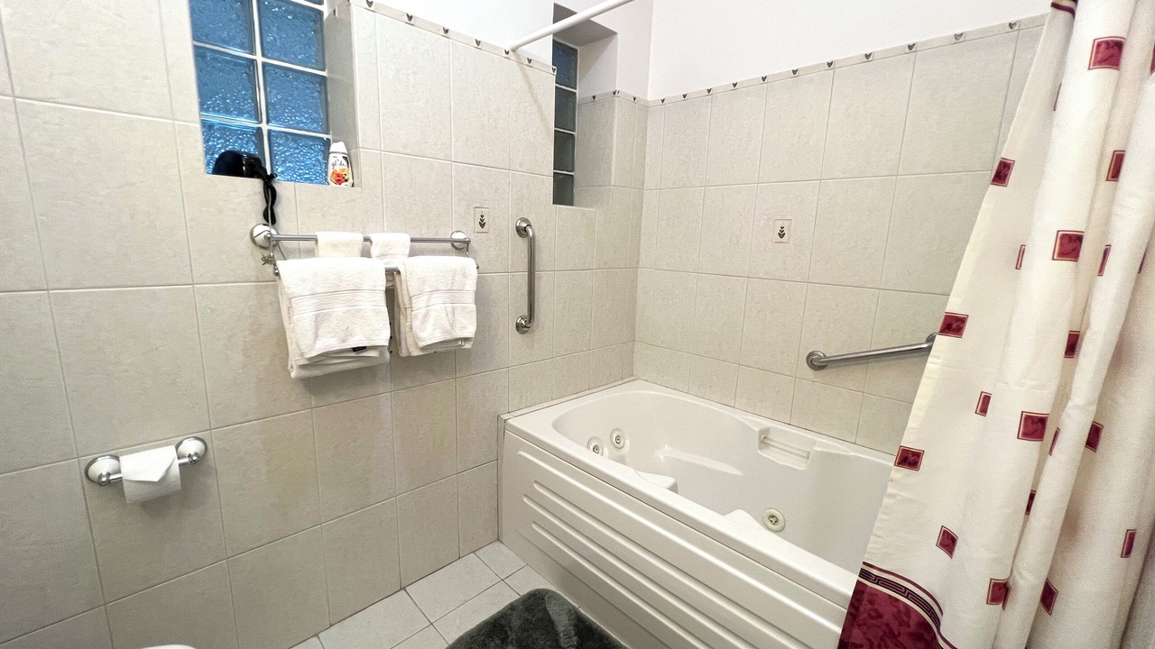 Photo of Bathroom in Lower Carlton