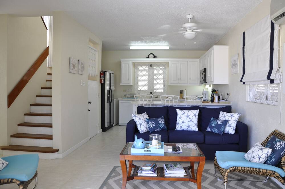 Photo of Livingroom in Rockley