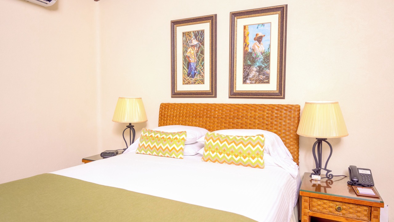 Photo of Bedroom in Retreat