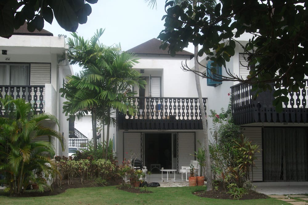Photo of Outdoor in Rockley