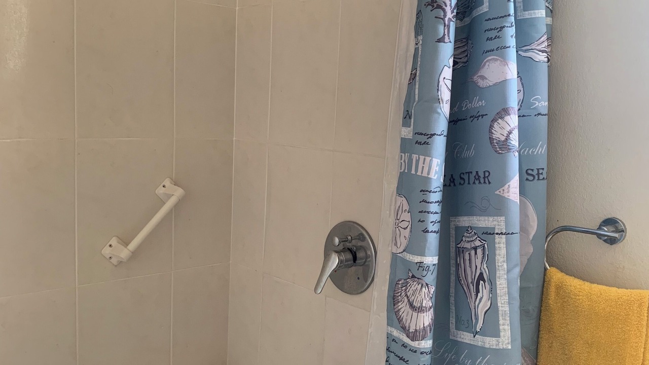 Photo of Bathroom in Prospect