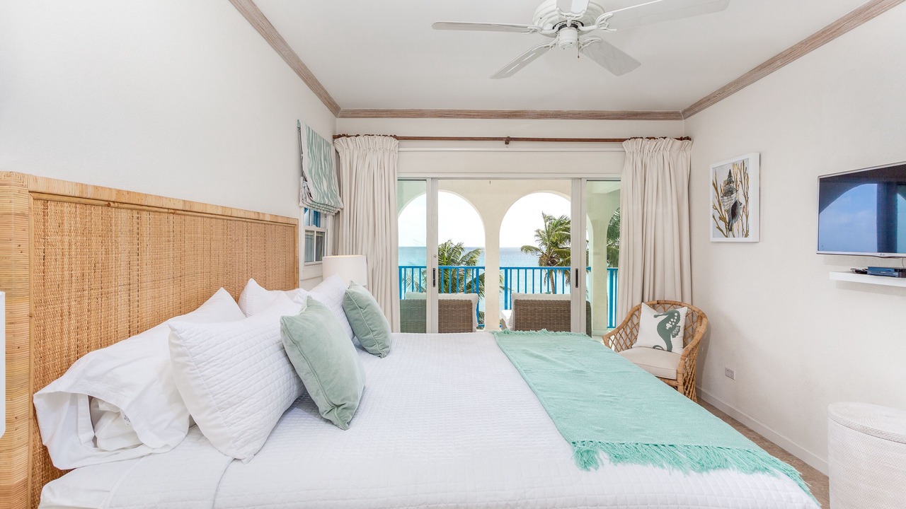 Photo of Bedroom in Oistins