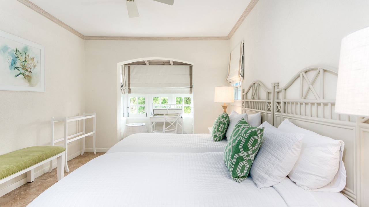 Photo of Bedroom in Oistins