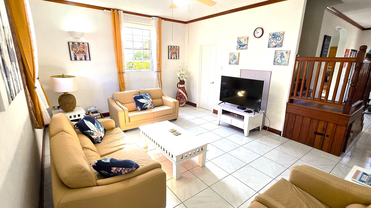 Photo of Livingroom in Oistins