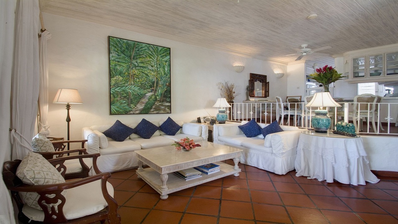 Photo of Livingroom in Gibbs Bay