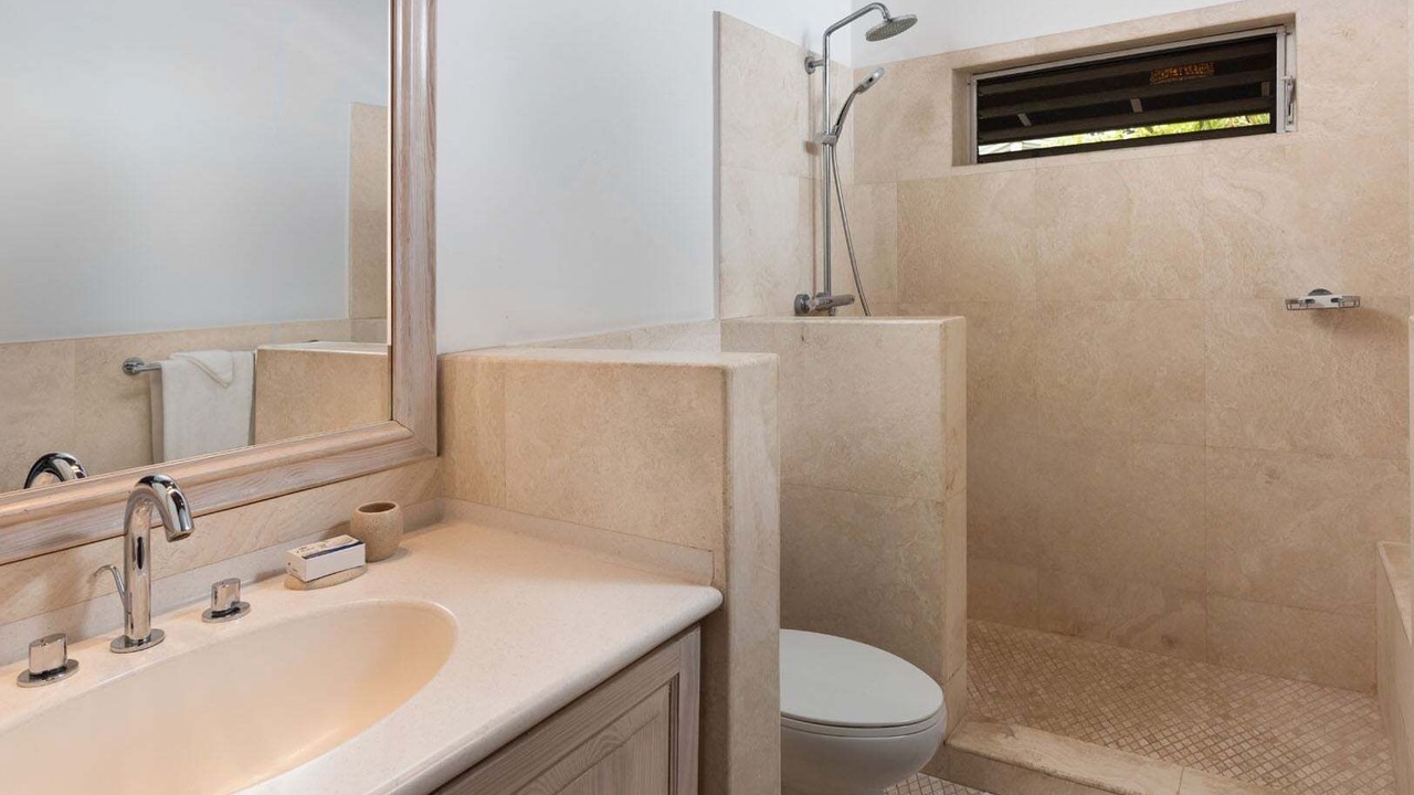 Photo of Bathroom in Folkestone