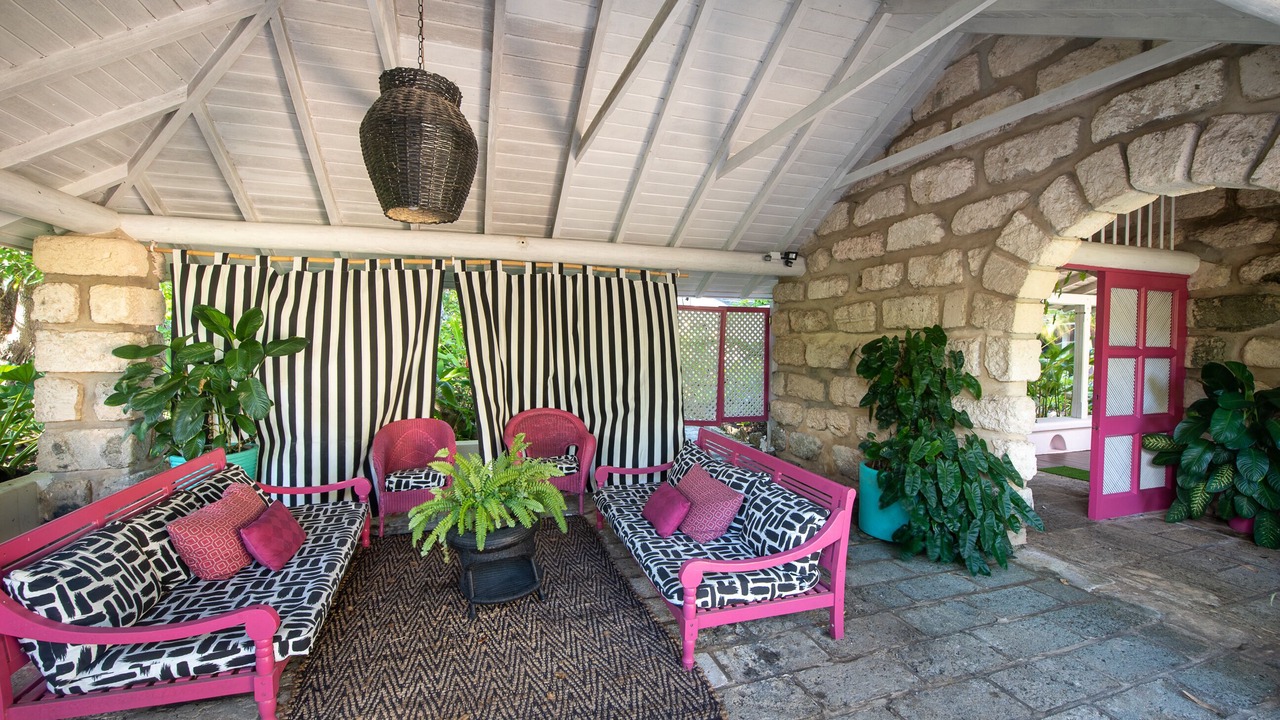 Photo of Patio Balcony in Sandy Lane