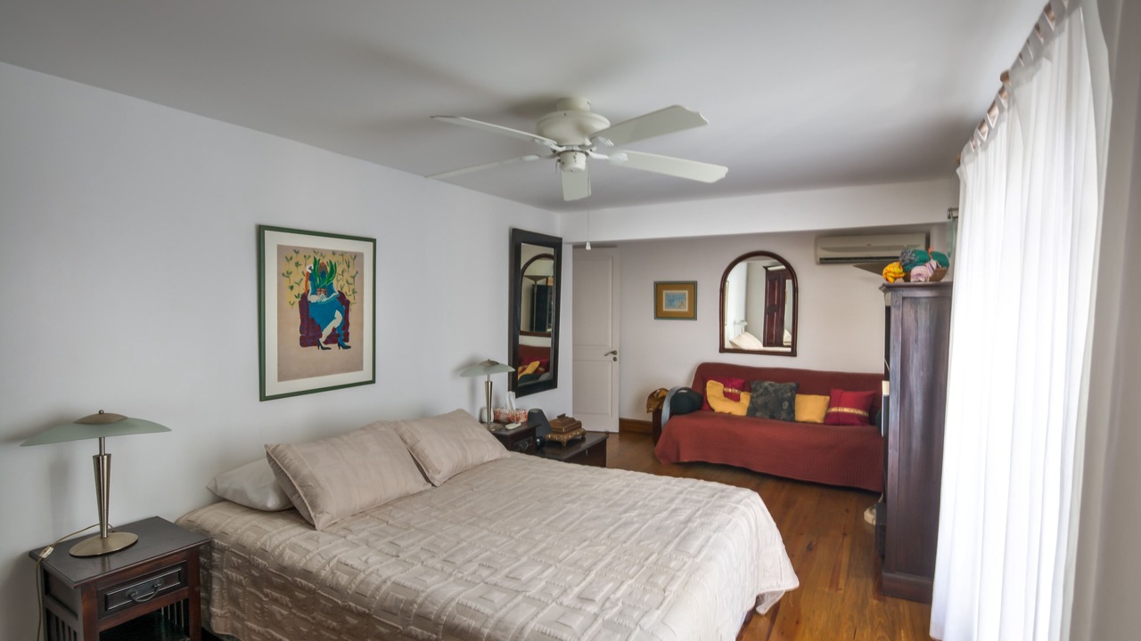 Photo of Bedroom in Spring Garden