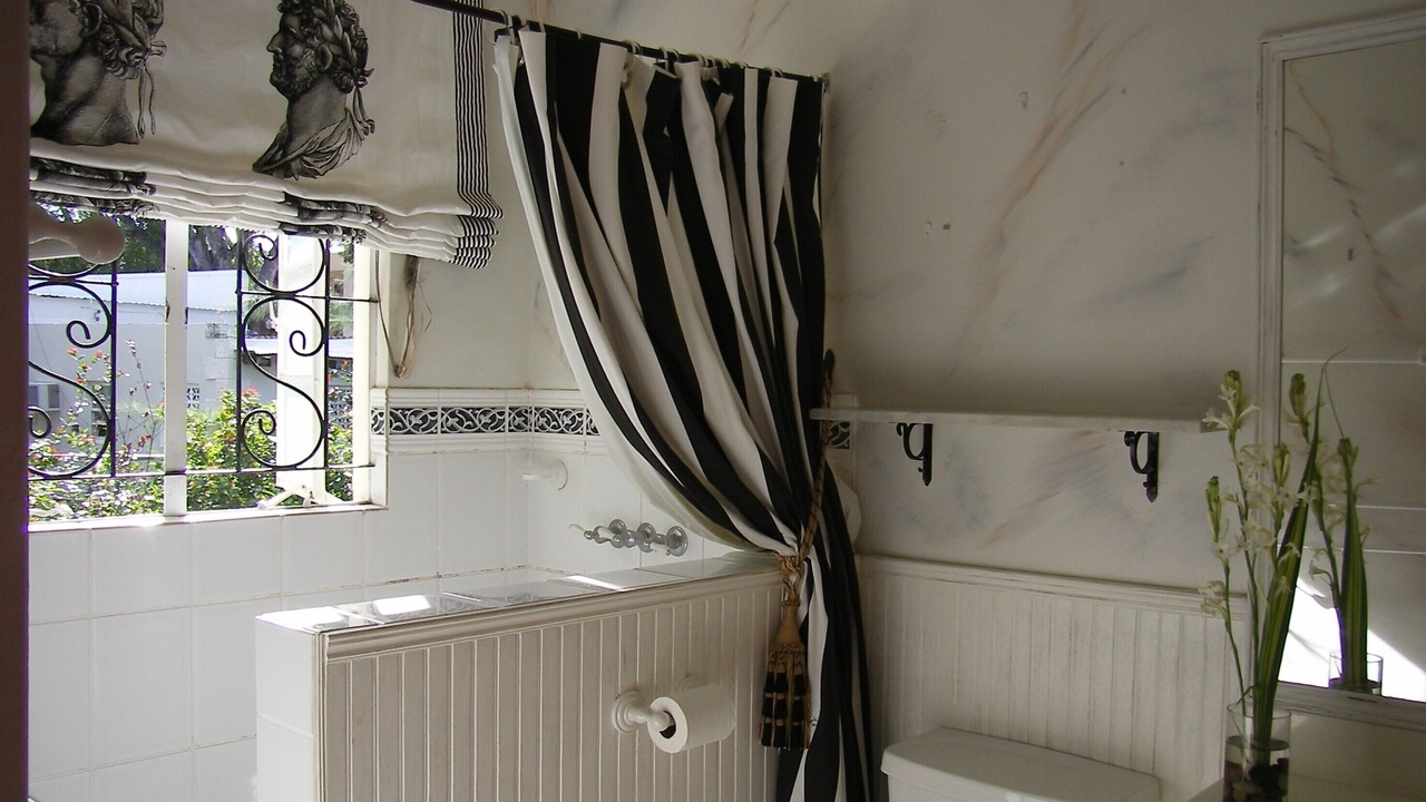 Photo of Bathroom in Oistins