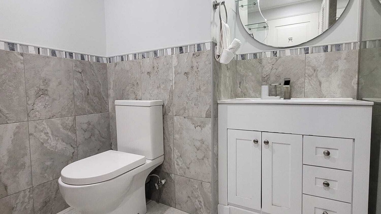 Photo of Bathroom in Rendezvous
