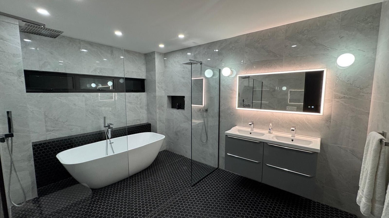 Photo of Bathroom in Diamond Valley