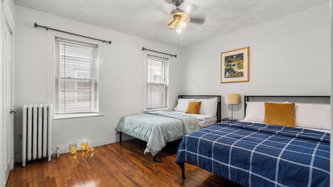 Photo of Bedroom in Harbor View - Orient Heights