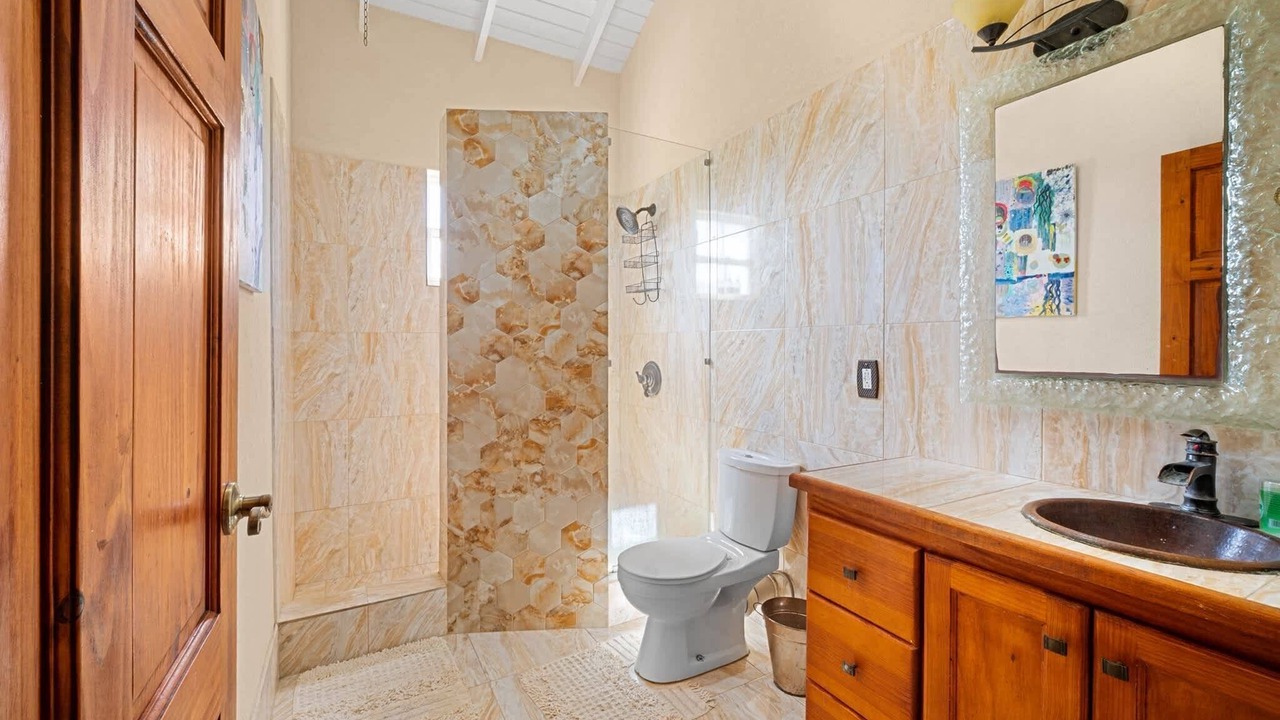 Photo of Bathroom in Maynards