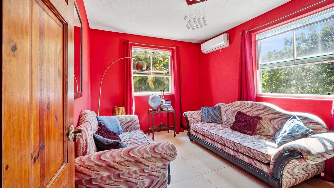 Photo of Livingroom in Maynards
