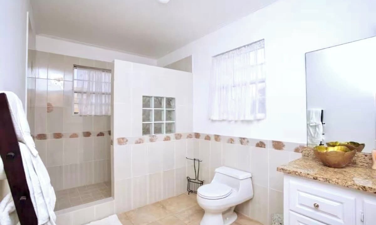 Photo of Bathroom in Atlantic Shores