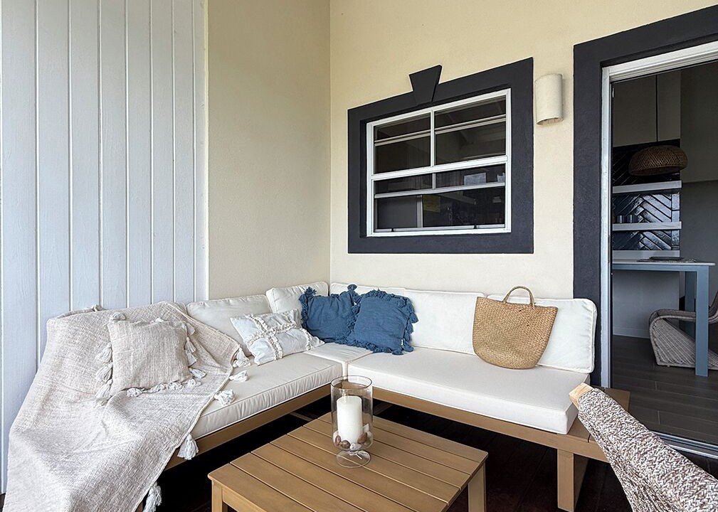 Photo of Livingroom in Weston